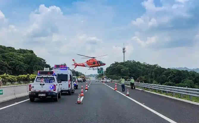 铜官区高速公路汽车救援案例